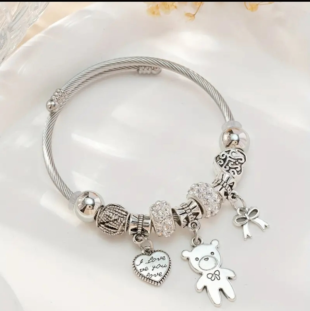 1pc Fashionable Zinc Alloy Decor Engraved Heart Small Bear Bow Pendant Bangle For Women For Daily Decoration , Ideal choice for Gifts